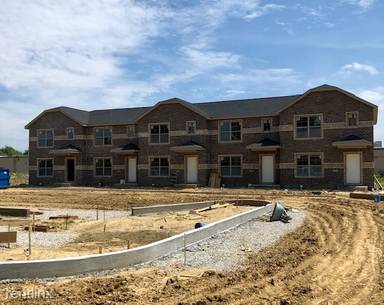 Main picture of 1747 N Keebler Ave