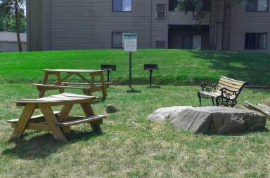 Main picture of Pine Hill Apartments