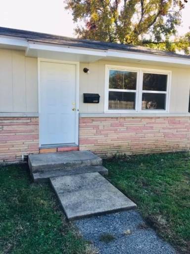 Main picture of 842 S Crutcher Ave