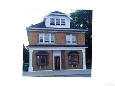 Main picture of 2035 Clinton St