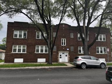 Main picture of 8403 S Essex Ave