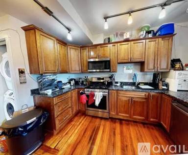 Main picture of 231 Norfolk St