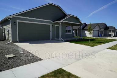 Main picture of 4909 E Lentil St