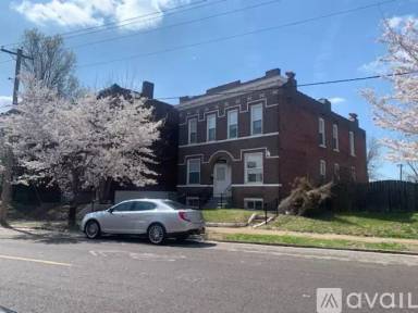 Main picture of 4647 Virginia Ave