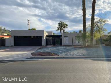 Main picture of 74465 Fairway Dr