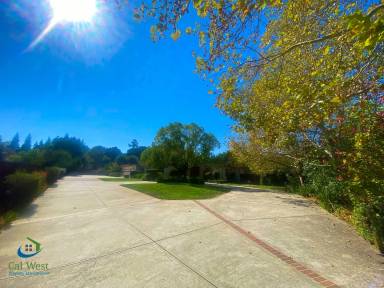 Main picture of 26288 W Fremont Rd