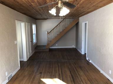Main picture of 424 6th Ave NE