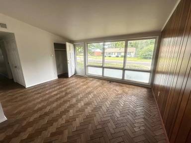 Main picture of 710 Breen Dr