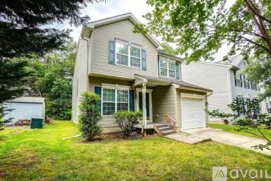 Main picture of 124 Lillian Ave