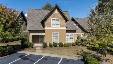 Main picture of 101 West Ln