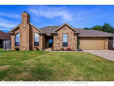 Main picture of 10001 Kay Rdg