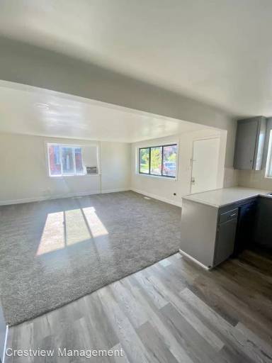 Main picture of 845 E Fairmont Cir