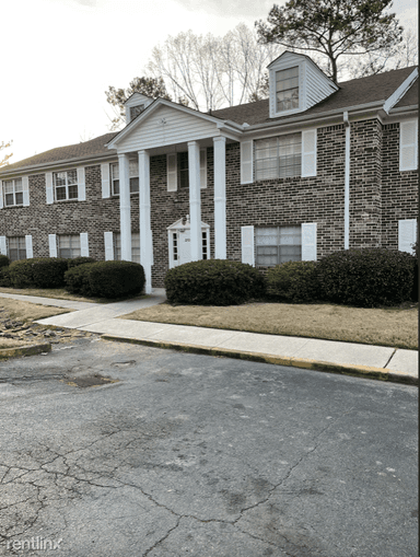 Main picture of 2100 Montreat Ln