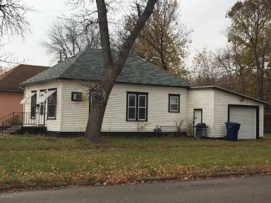 Main picture of 703 W Kemp Ave