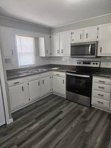 Main picture of 408 Troy Rd