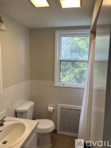 Main picture of 1329 Oram St