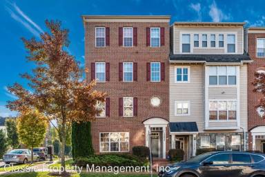 Main picture of 13022 Clarksburg Square Rd