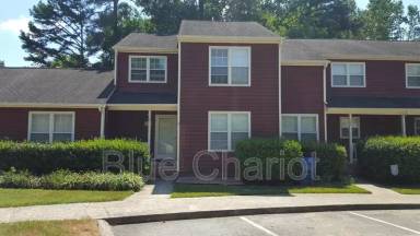 Main picture of 121 Hollow Oak Dr