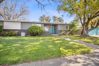 Main picture of 1135 27th Ave