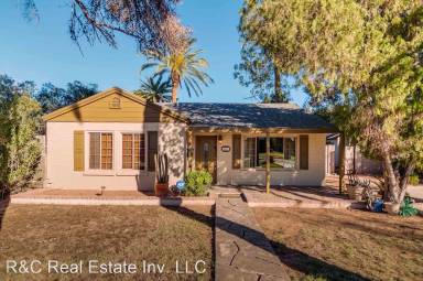 Main picture of 2051 N 37th Pl