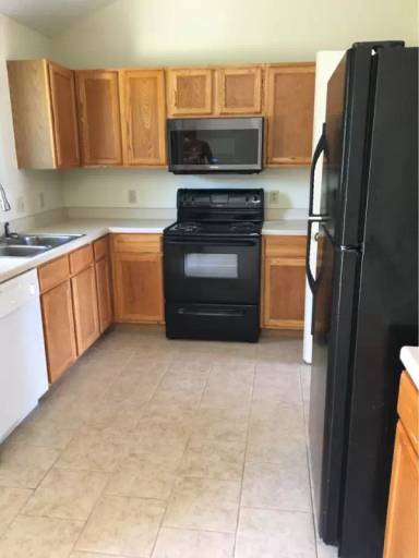 Main picture of 1096 Squire Dr