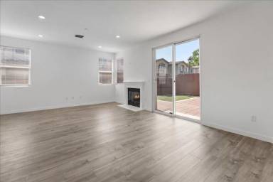 Main picture of 8537 Thunderbird Dr