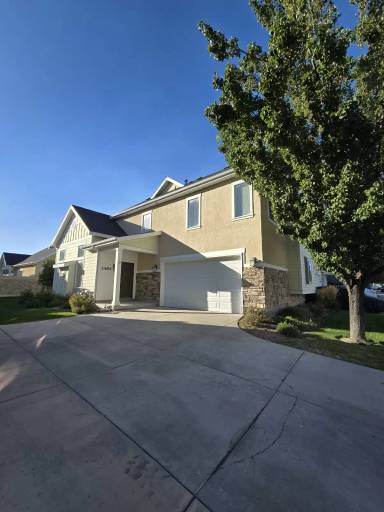 Main picture of 11682 S Stafford View Dr