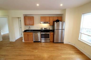 Main picture of 149 Franklin St