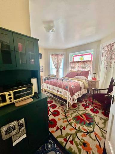 Main picture of 425 S Washington St