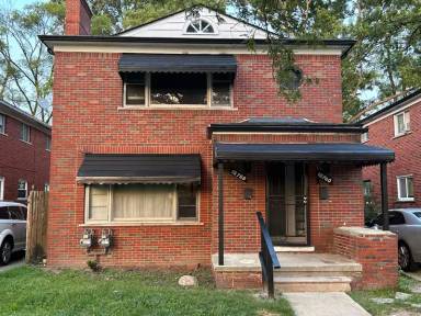 Main picture of 15760 Hubbell St