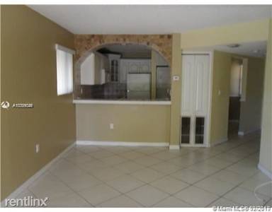 Main picture of 15485 Miami Lakeway N