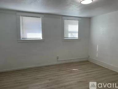 Main picture of 4547 19th Ave NE