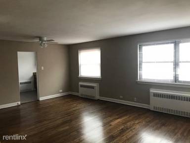 Main picture of 7349 N Sheridan Rd