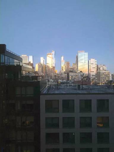 Main picture of 525 W 25th St