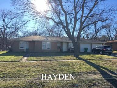 Main picture of 594 N Harbin Dr