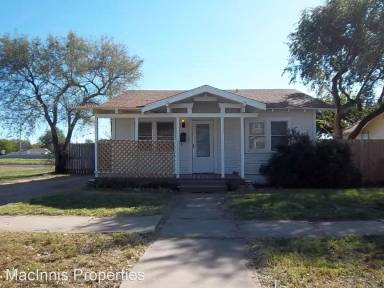 Main picture of 1205 SW 18th Ave