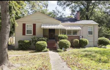 Main picture of 929 Sunset Dr