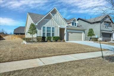 Main picture of 2605 Acoma Ln
