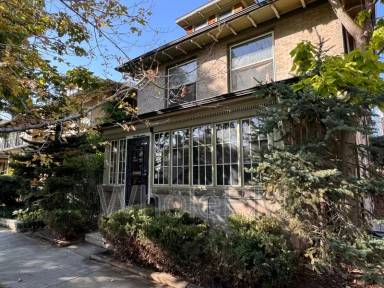Main picture of 117 E 2nd Ave