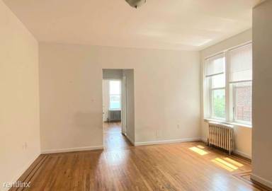 Main picture of 6117 68th Ave