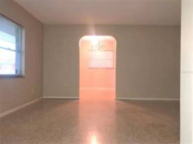 Main picture of 461 Riverview Ave