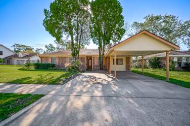 Main picture of 3203 Garapan St