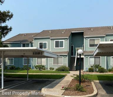 Main picture of 2819 Winding Ln