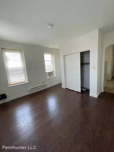 Main picture of 2641 E Clearfield St