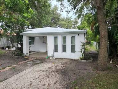 Main picture of 2174 NE 182nd St