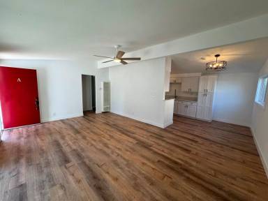 Main picture of 3037 Coolidge Ave