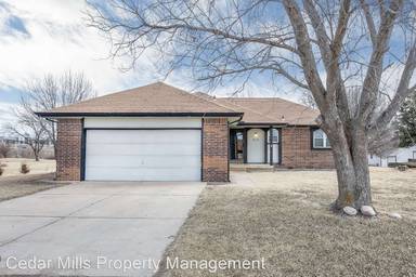 Main picture of 610 S Trig St