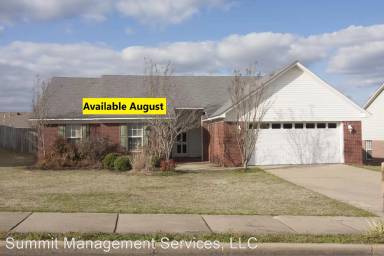 Main picture of 205 Eagles Nest Ln