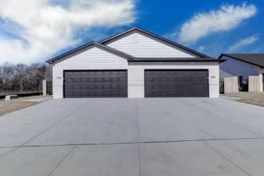 Main picture of 1718 Cloverbrook Ct
