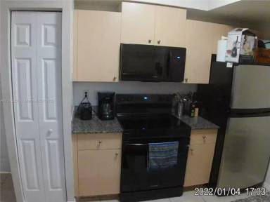 Main picture of 2509 Centergate Dr